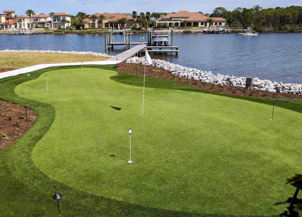 Backyard Par 3 Green with Limited Maintenance